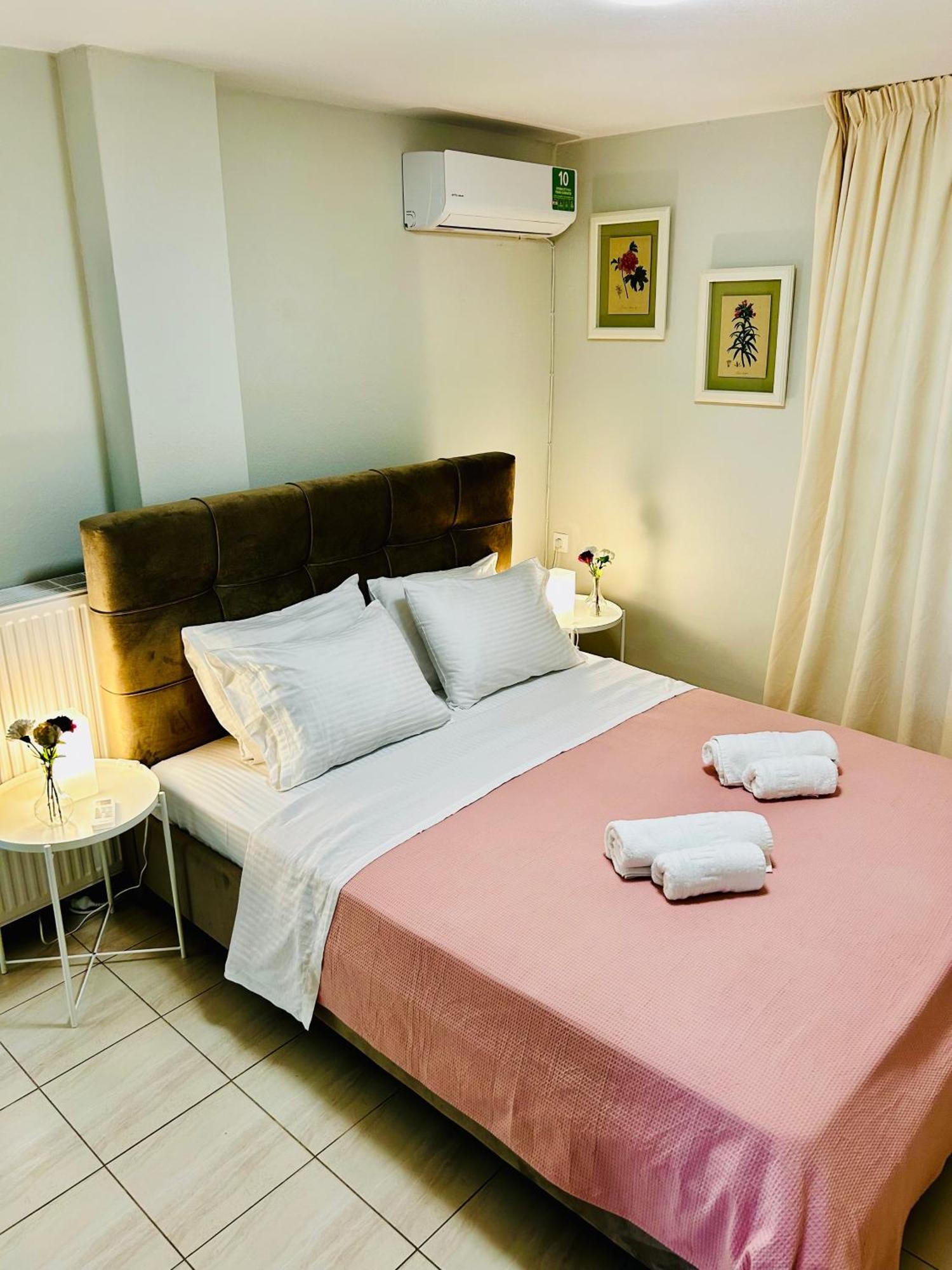 Flower House In Koropi-Near Airport Екстер'єр фото